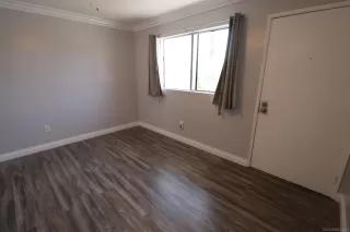 Photo #5: 240015454 Listing