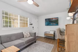 Photo #5: 240015459 Listing