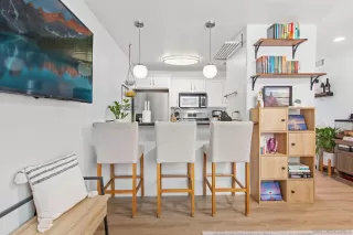 Photo #6: 240015459 Listing