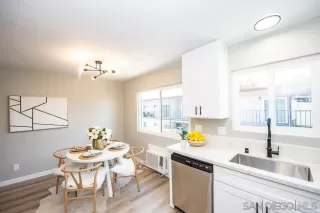 Photo #4: 240015462 Listing