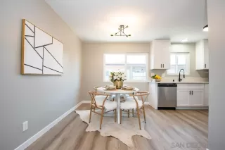 Photo #6: 240015462 Listing