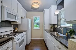 Photo #5: 240015489 Listing 