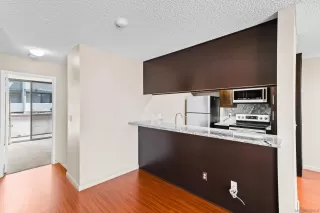 Photo #2: 240015511 Listing