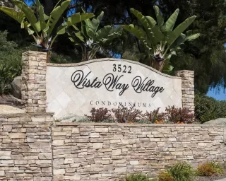 Photo #1: 240015513 Listing 