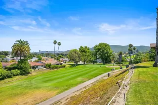 Photo #4: 240015531 Listing