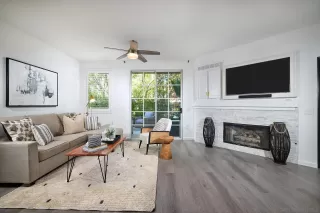 Photo #6: 240015548 Listing