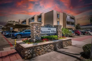 Photo #1: 240015561 Listing