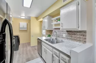 Photo #6: 240015610 Listing