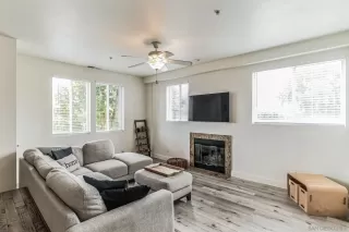 Photo #4: 240015677 Listing