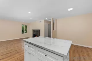 Photo #5: 240015731 Listing