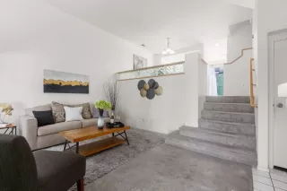 Photo #3: 240015740 Listing