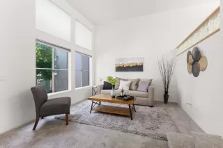 Photo #4: 240015740 Listing