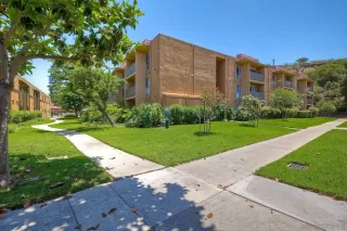 Photo #6: 240015781 Listing