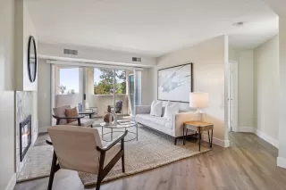 Photo #4: 240015818 Listing