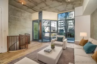 Photo #1: 240015820 Listing