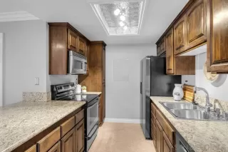 Photo #6: 240015844 Listing