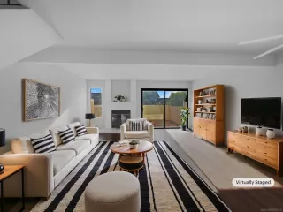 Photo #1: 240015847 Listing