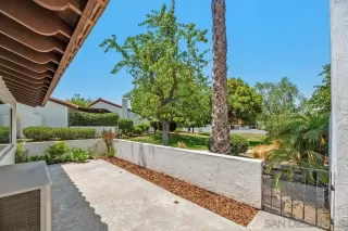 Photo #2: 240015870 Listing 