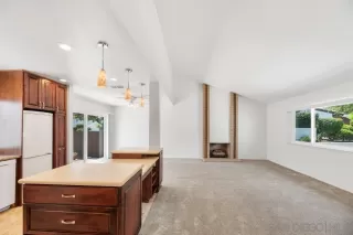 Photo #4: 240015870 Listing 