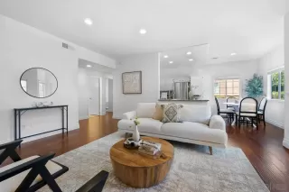 Photo #2: 240015879 Listing