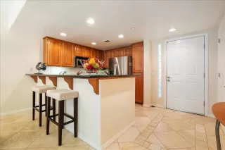 Photo #6: 240015917 Listing 