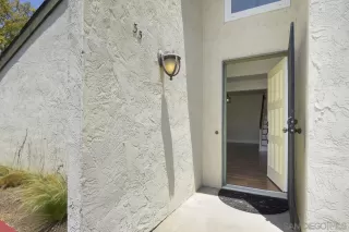 Photo #2: 240015931 Listing