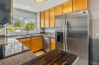 Photo #4: 240015946 Listing