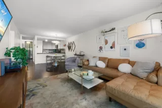 Photo #3: 240015980 Listing 