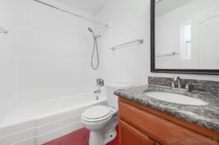 Photo #6: 240015995 Listing