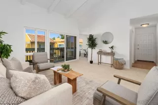 Photo #2: 240016011 Listing