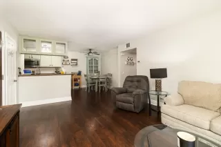 Photo #4: 240016023 Listing 