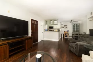Photo #5: 240016023 Listing 