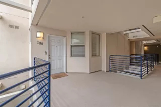 Photo #1: 240016039 Listing