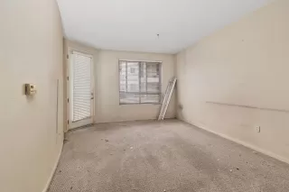 Photo #4: 240016039 Listing