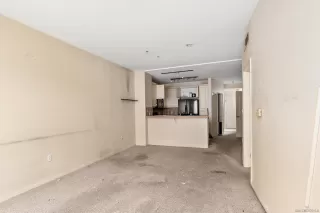 Photo #6: 240016039 Listing