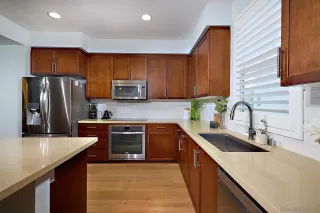 Photo #5: 240016058 Listing