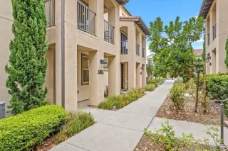 Photo #1: 240016067 Listing