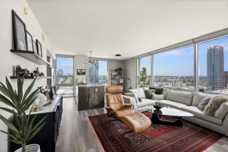 Photo #1: 240016107 Listing