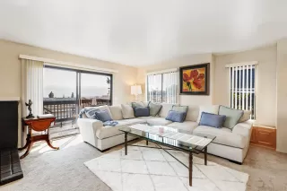 Photo #1: 240016124 Listing 