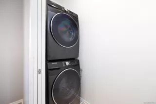 Photo #6: 240016168 Listing