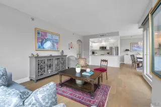 Photo #4: 240016179 Listing