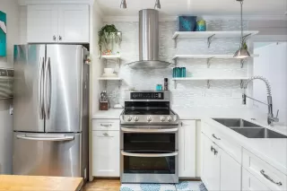 Photo #3: 240016185 Listing