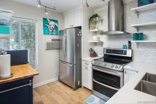 Photo #4: 240016185 Listing