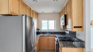 Photo #3: 240016197 Listing 