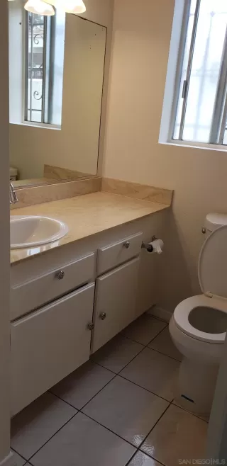 Photo #4: 240016248 Listing