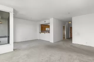 Photo #6: 240016250 Listing 