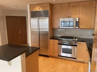 Photo #2: 240016262 Listing