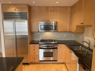 Photo #3: 240016262 Listing