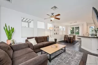 Photo #4: 240016324 Listing