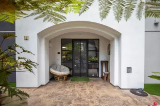 Photo #1: 240016325 Listing 